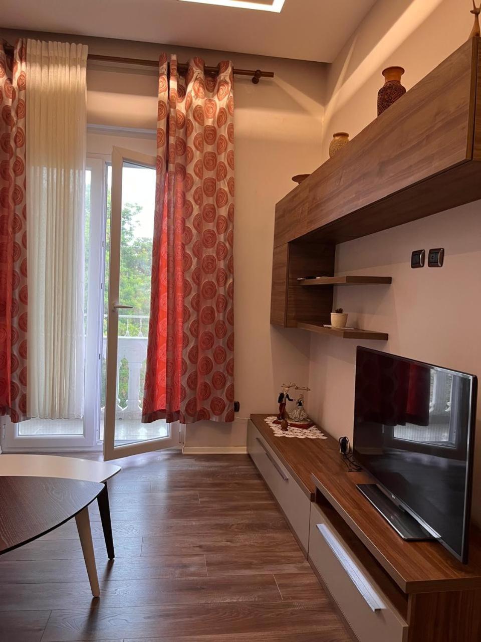Lukas Apartament Vollga Durrës Zewnętrze zdjęcie